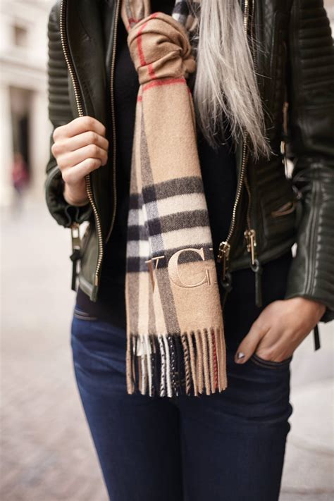 how to wrap a burberry scarf|burberry scarf outfits.